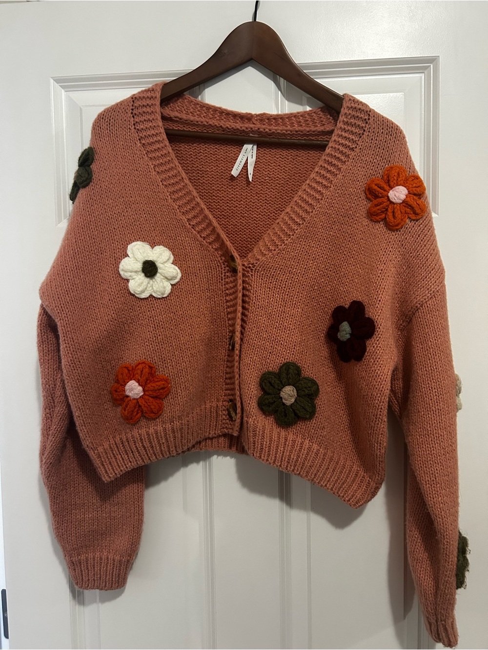 Dreamers Pink Cropped Floral Appliqué Cardigan